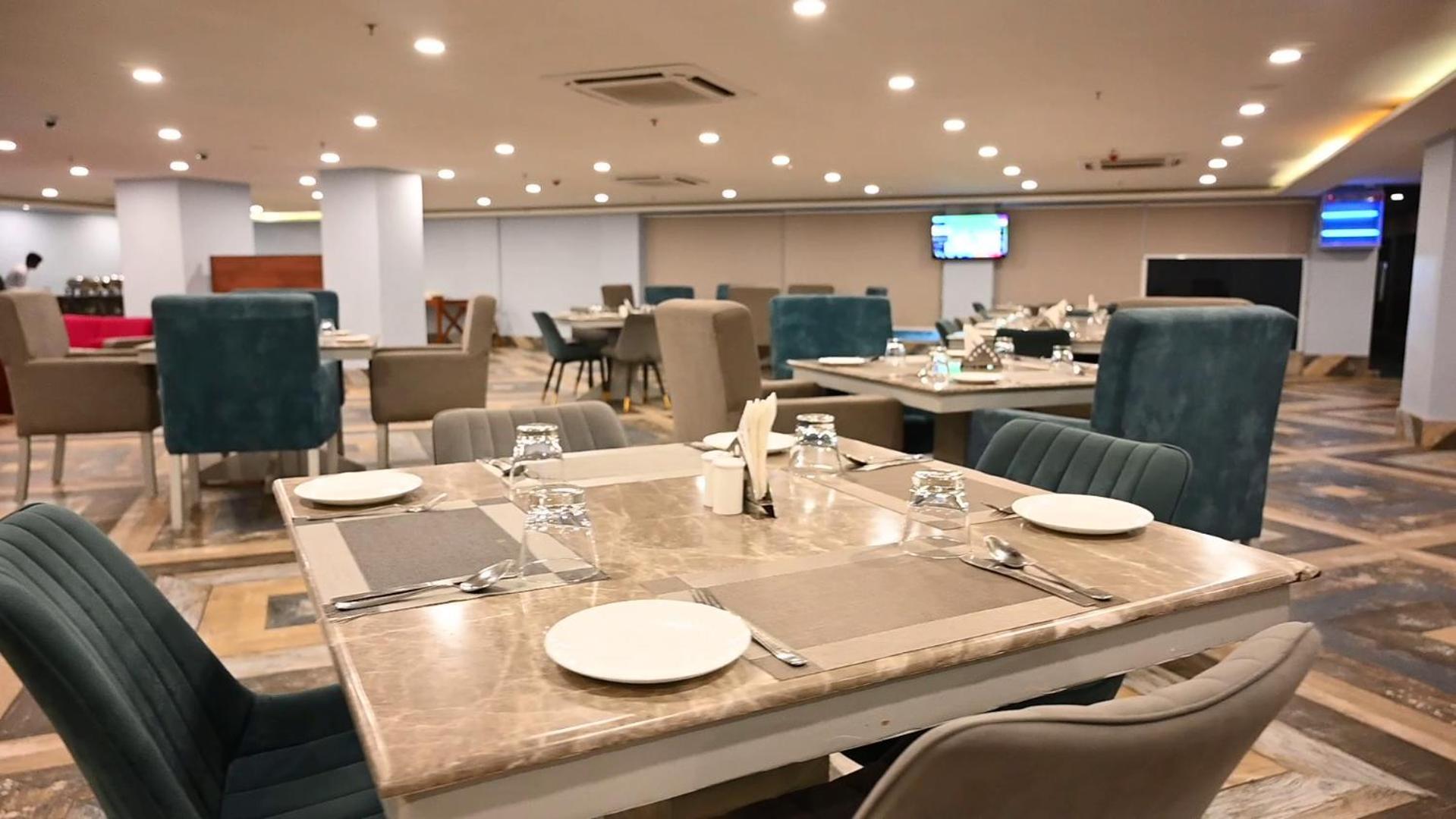 Seven Hills Hotel Puri Exterior foto
