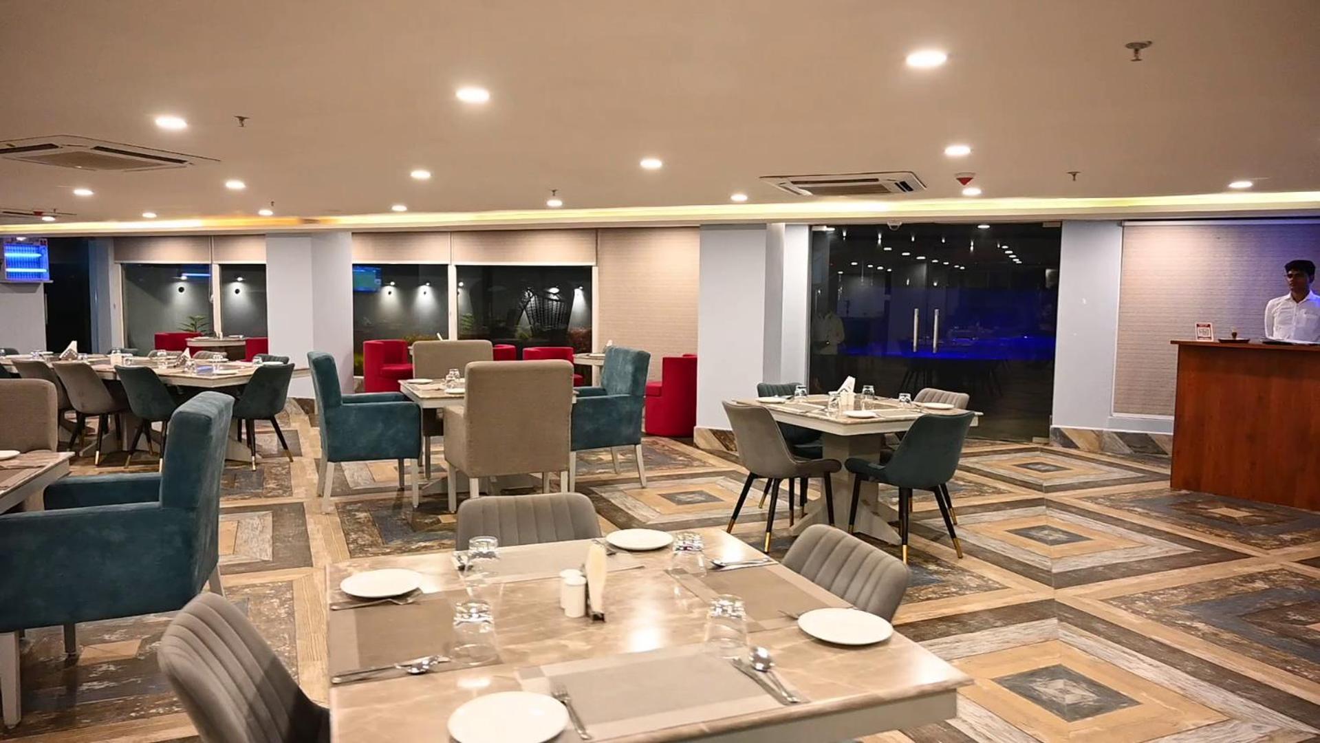 Seven Hills Hotel Puri Exterior foto